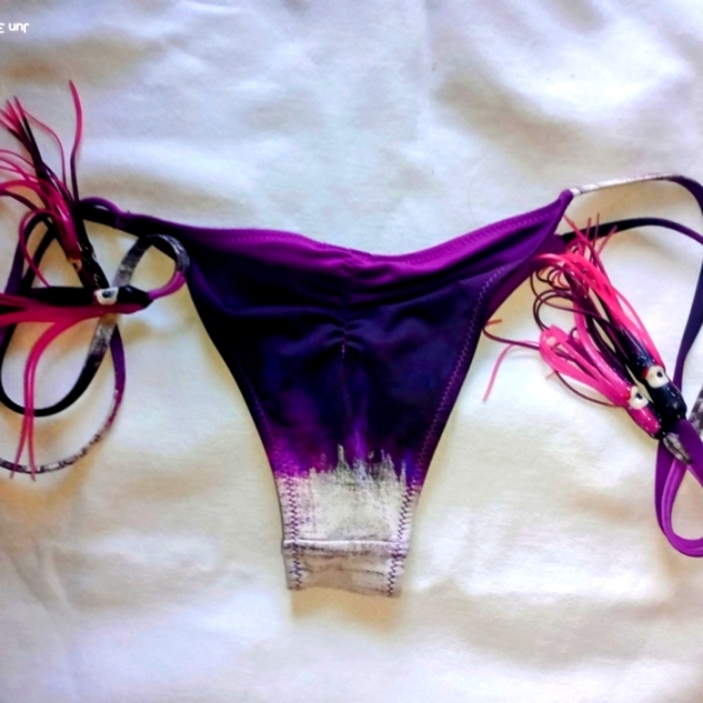 Scales Gear Swordy Bottoms, Awesome Baited Ties
